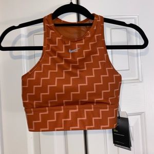 NIKE HIGH NECK SPORTS BRA - NWT